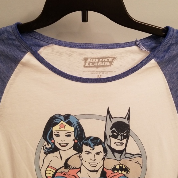 Justice League Baseball Style Top in Size Medium - Picture 2 of 7